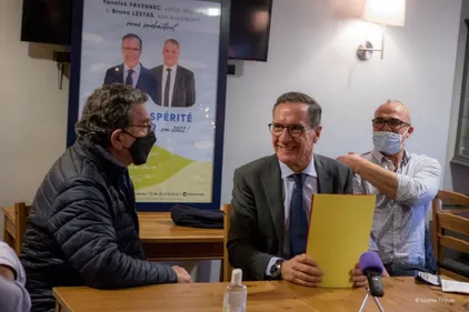 Le député UDI de la Mayenne Yannick Favennec menacé de mort : "Tu...